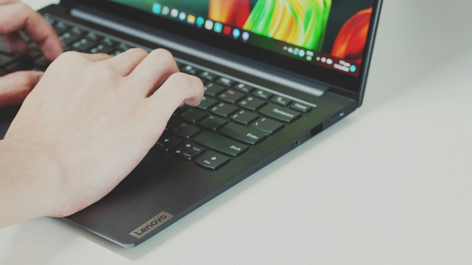 Lenovo laptop: screen, keyboard and battery repair at ubrokeit in West Los Angeles